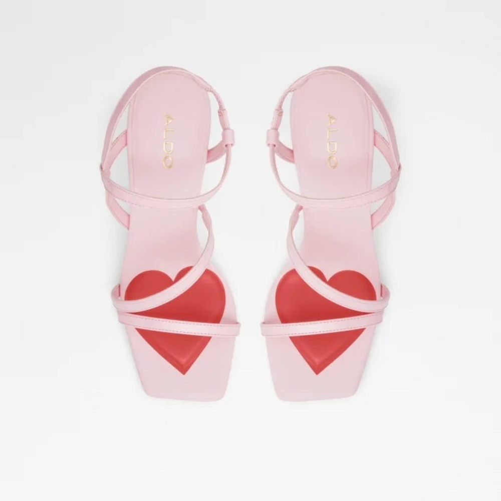 Valentine’s Day heels💕💗💝